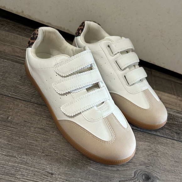 DV by Dolce Vita Shoes - DV Dolce Vita Velcro Sneakers with Cheetah Back - NWOT Size 7